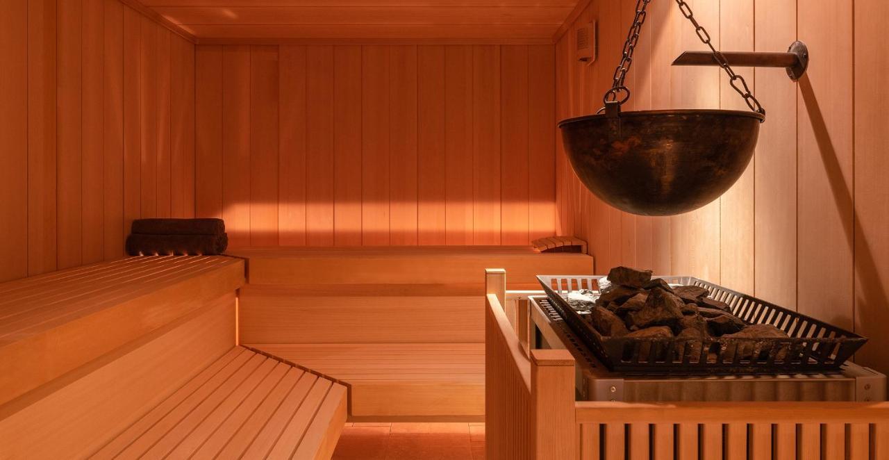 Helea Lifestyle Beach Resort Kallithéa Esterno foto A Finnish sauna