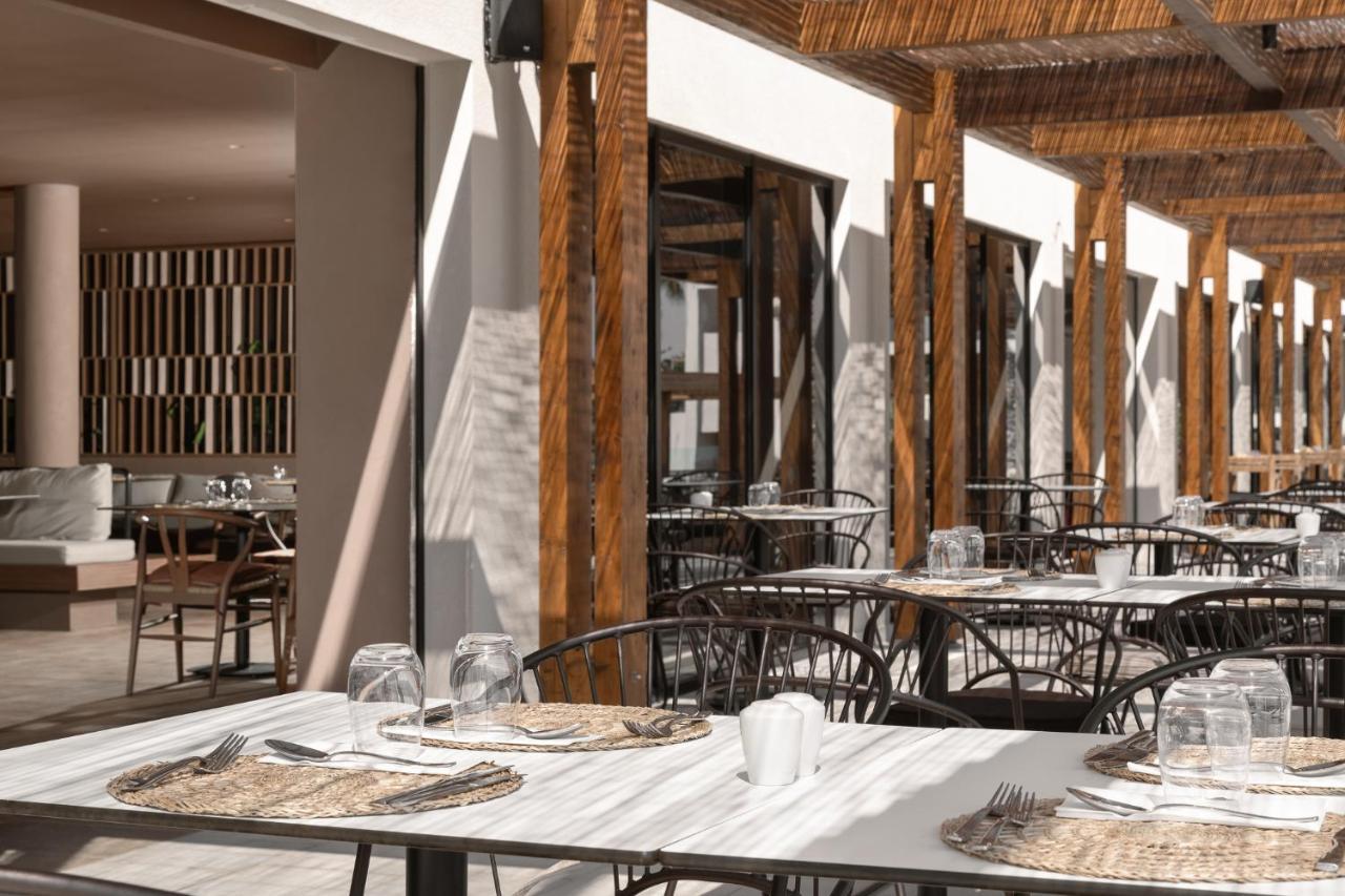 Helea Lifestyle Beach Resort Kallithéa Esterno foto Restaurant